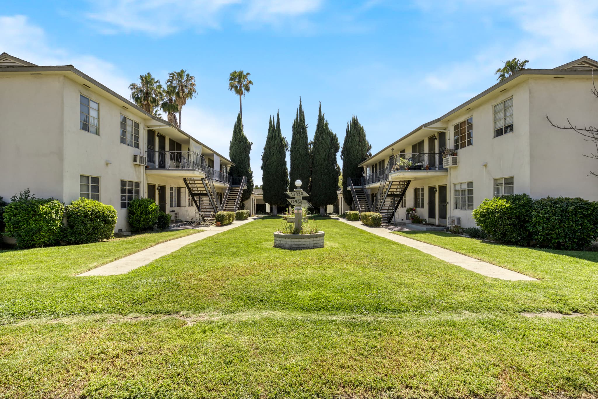 13950-13960 Burbank Blvd - Image 1