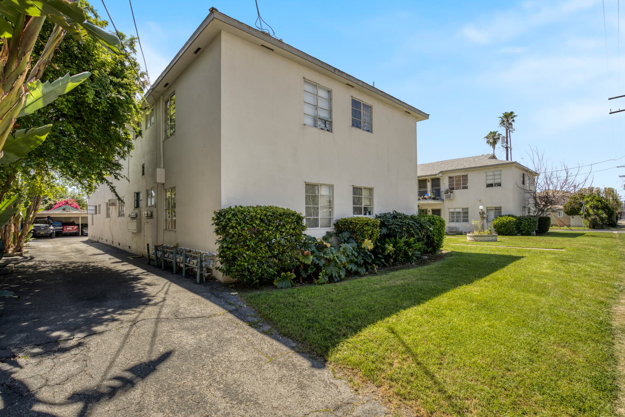 13950-13960 Burbank Blvd - Image 2