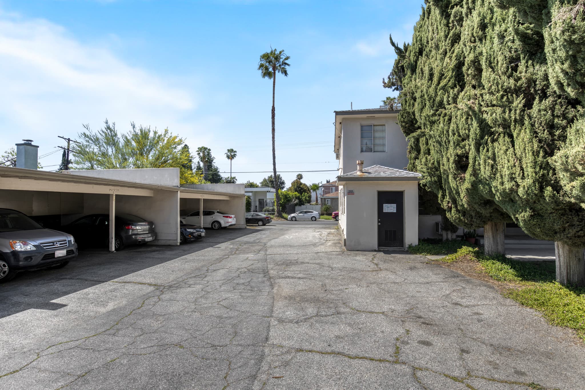 13950-13960 Burbank Blvd - Image 8