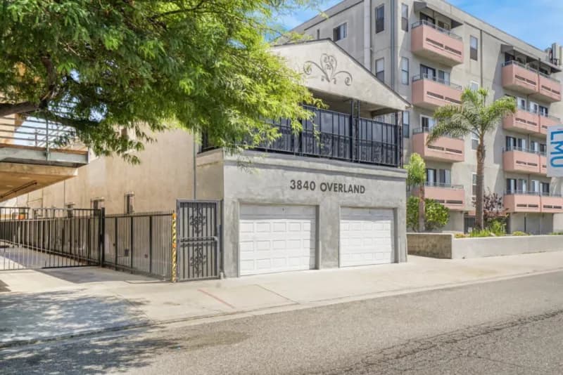 3840 Overland Ave - Image 2